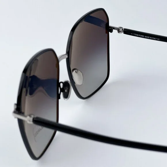 Tom Ford Women Black Gradient Polarized BRAND NEW Sunglasses CLAUDIA-02 FT0839 Tom Ford Women Black Gradient Polarized BRAND NEW Sunglasses  main image 3